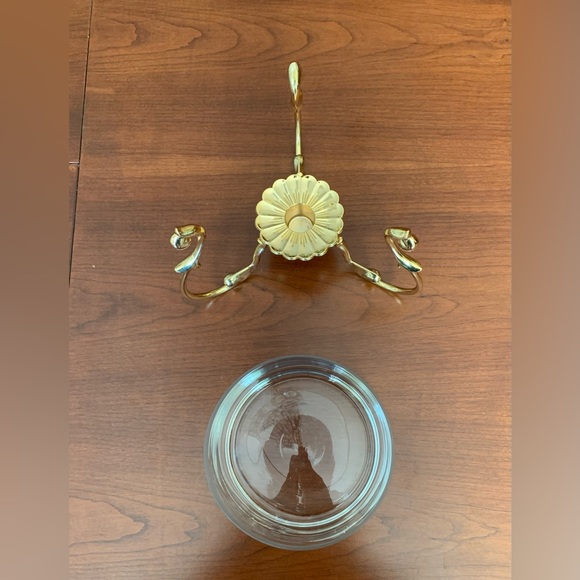 Clear glass hot buffet serving dish & gold tone metal warmer rack - Picture 9 of 11